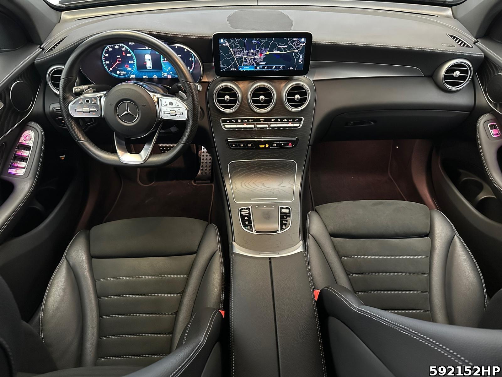 Fahrzeugabbildung Mercedes-Benz GLC 400 d 4M AMG Coupé Standheizung 360° Sound