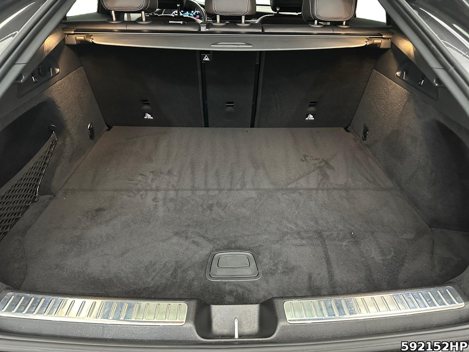 Fahrzeugabbildung Mercedes-Benz GLC 400 d 4M AMG Coupé Standheizung 360° Sound