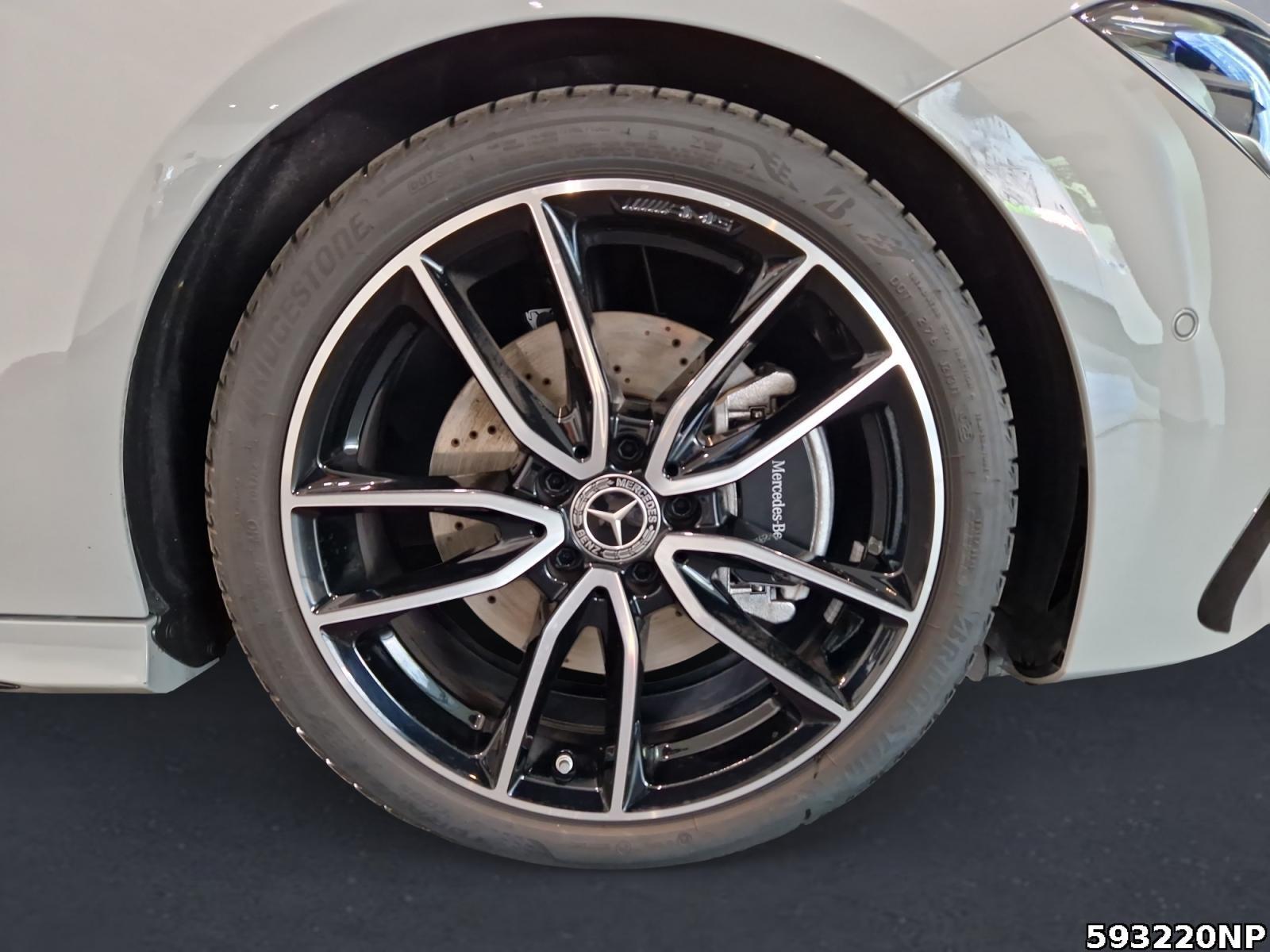 Fahrzeugabbildung Mercedes-Benz CLA 200 Shooting Brake SPECIAL-EDITION+STHZG+AHK+DISTRONIC