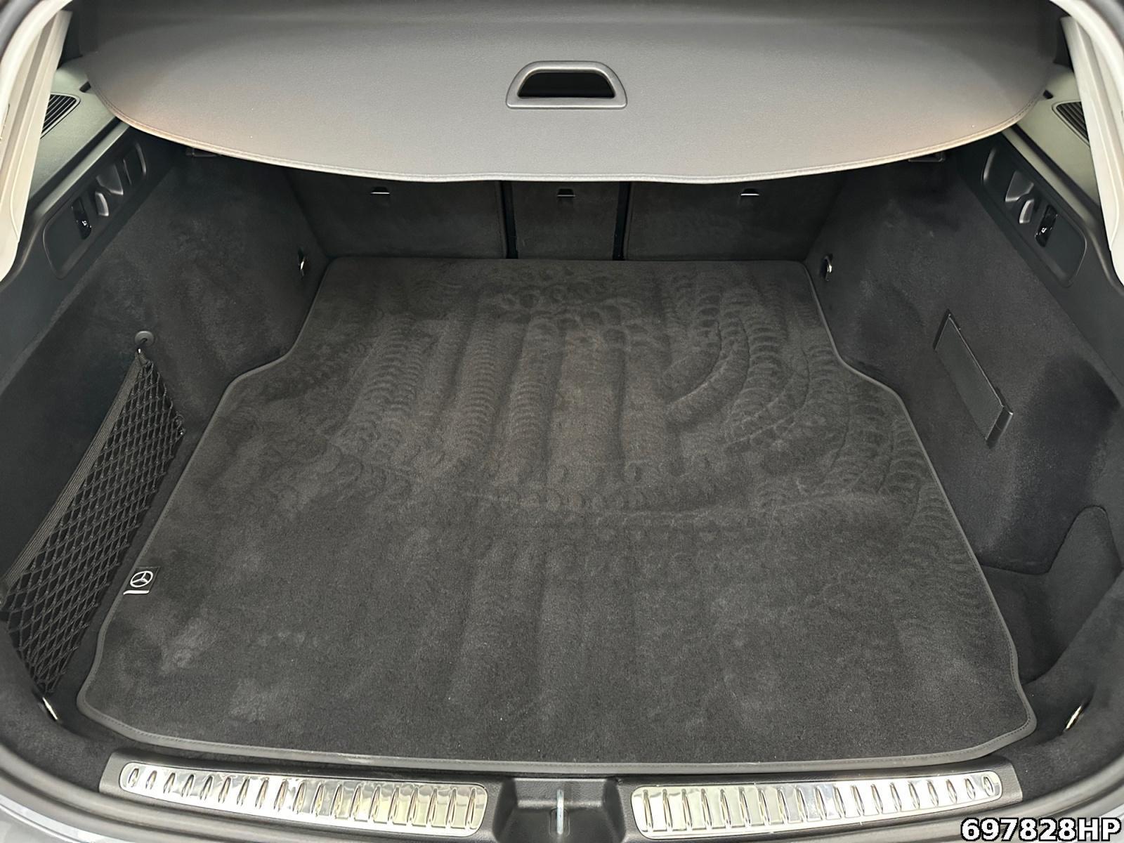 Fahrzeugabbildung Mercedes-Benz C 300 d T Avantgarde Night AHK DigitalLight 360