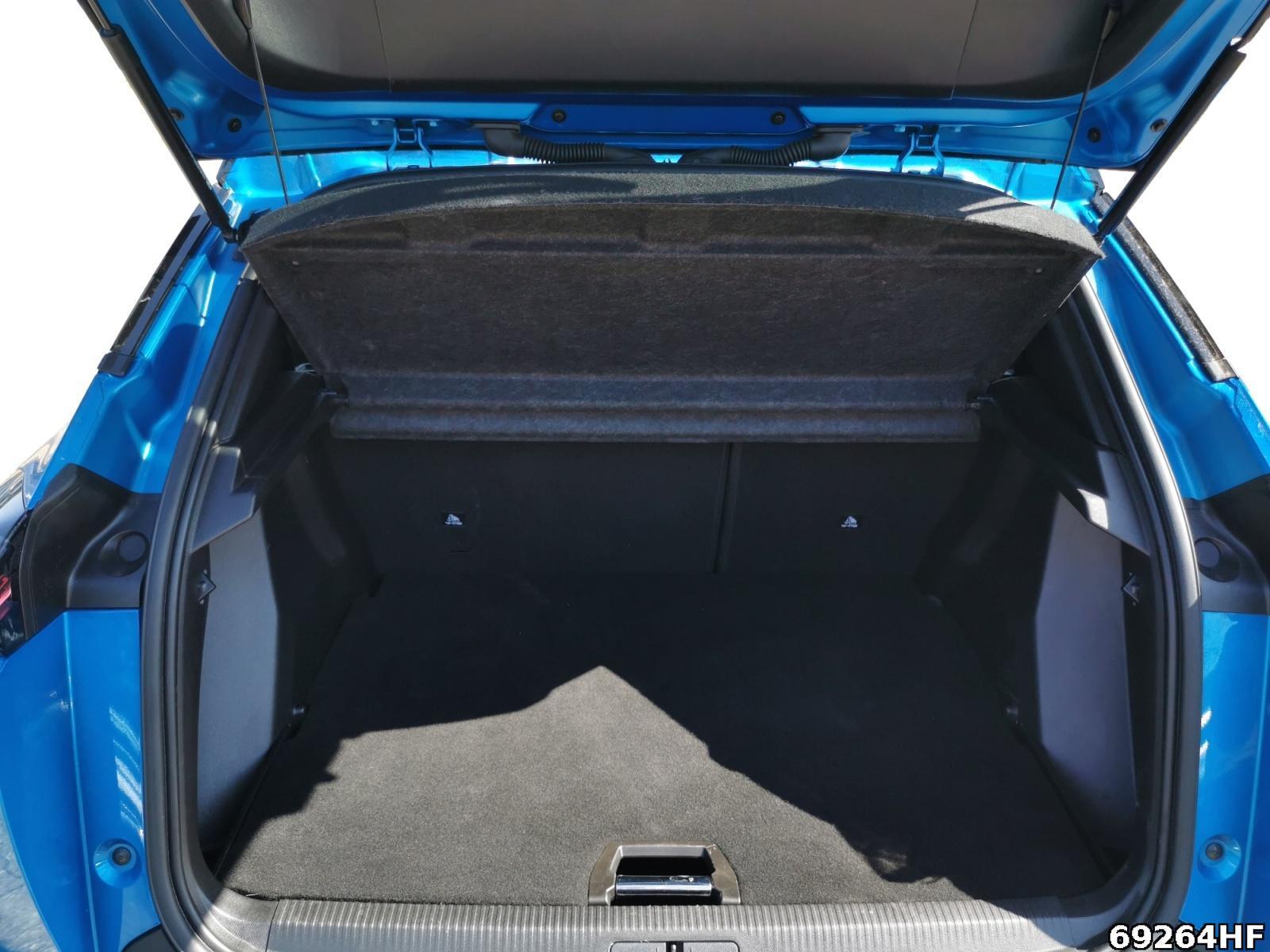 Fahrzeugabbildung Peugeot 2008 GT Pure Tech*PDC*Klimaautomatik*Tempomat*