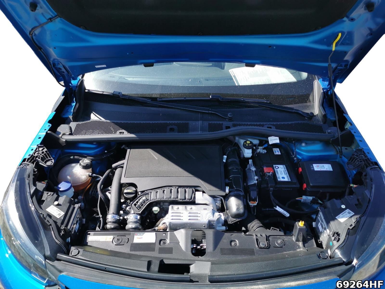 Fahrzeugabbildung Peugeot 2008 GT Pure Tech*PDC*Klimaautomatik*Tempomat*