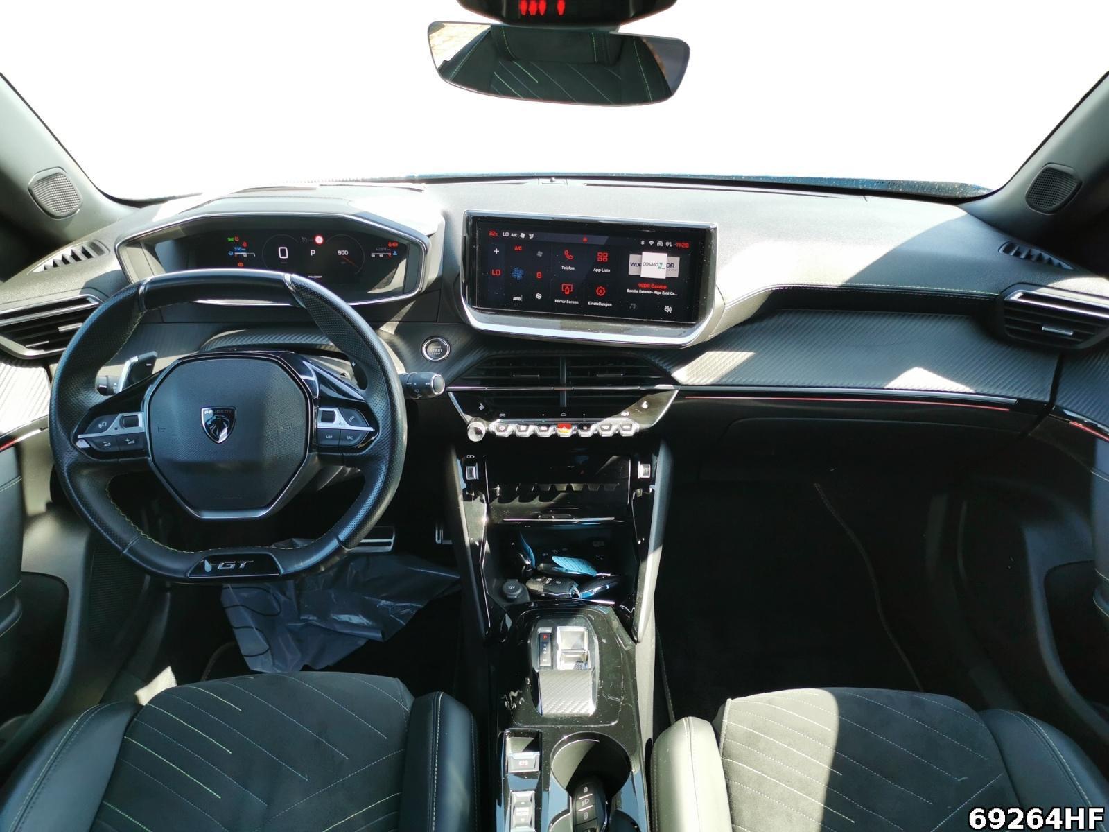 Fahrzeugabbildung Peugeot 2008 GT Pure Tech*PDC*Klimaautomatik*Tempomat*