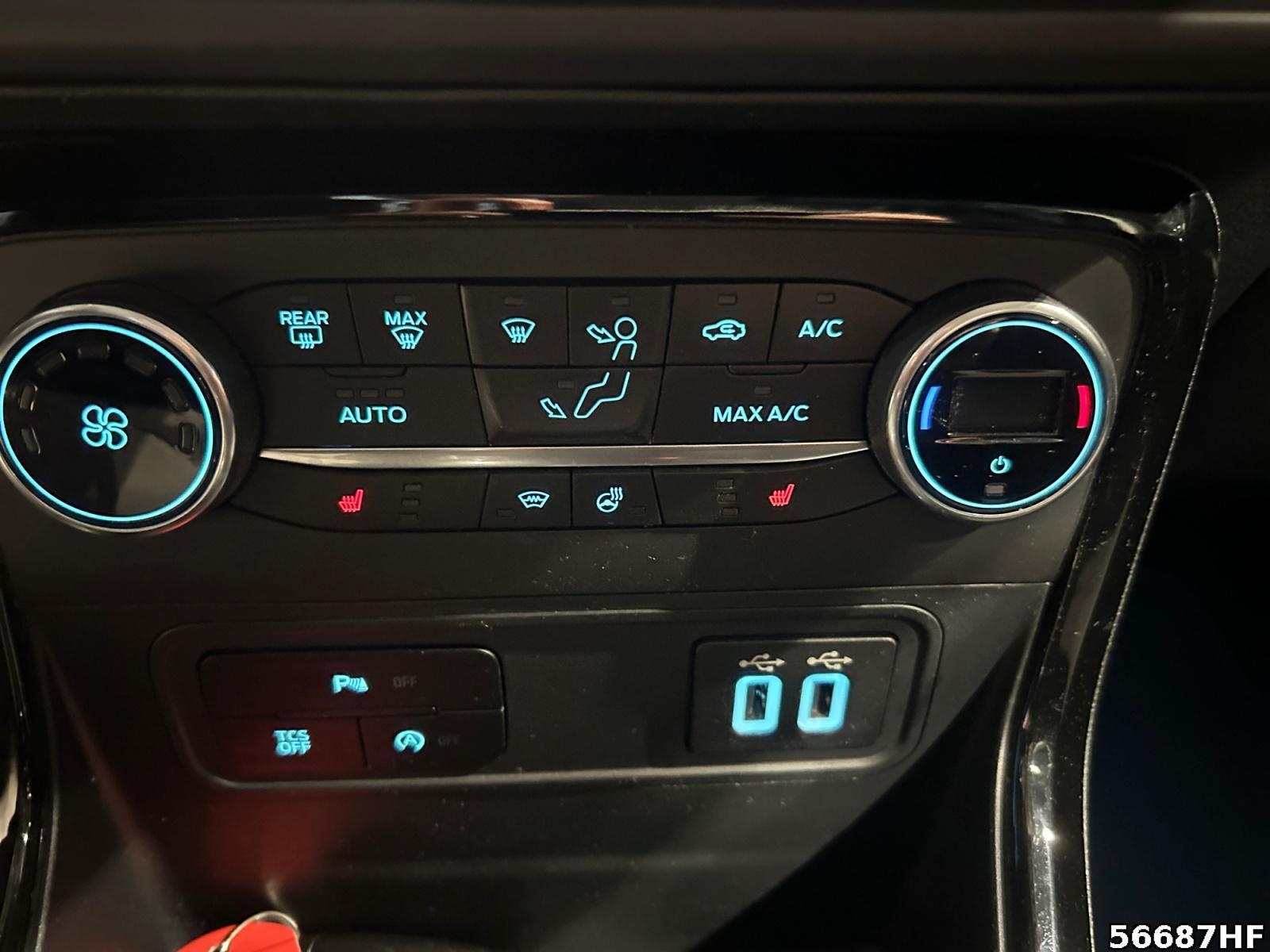 Fahrzeugabbildung Ford EcoSport Cool and Connect