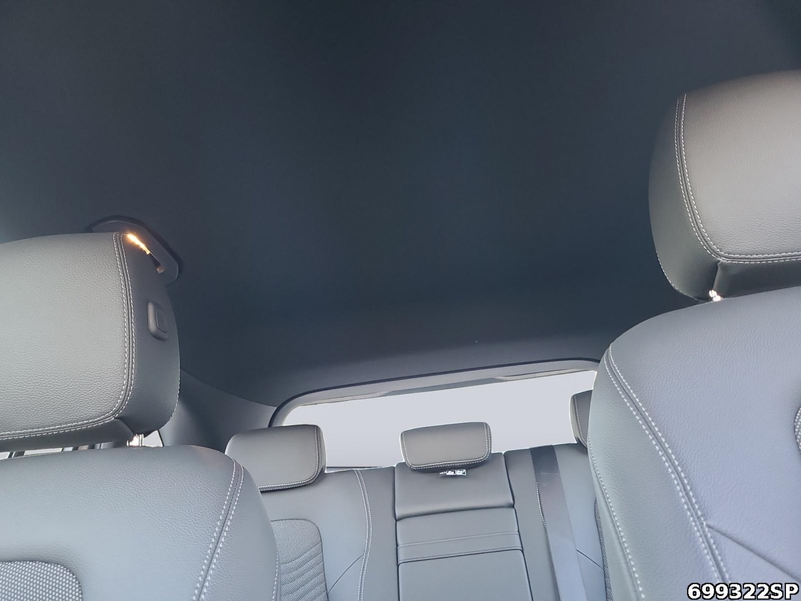 Fahrzeugabbildung Mercedes-Benz EQA 4M Progressive LED 18