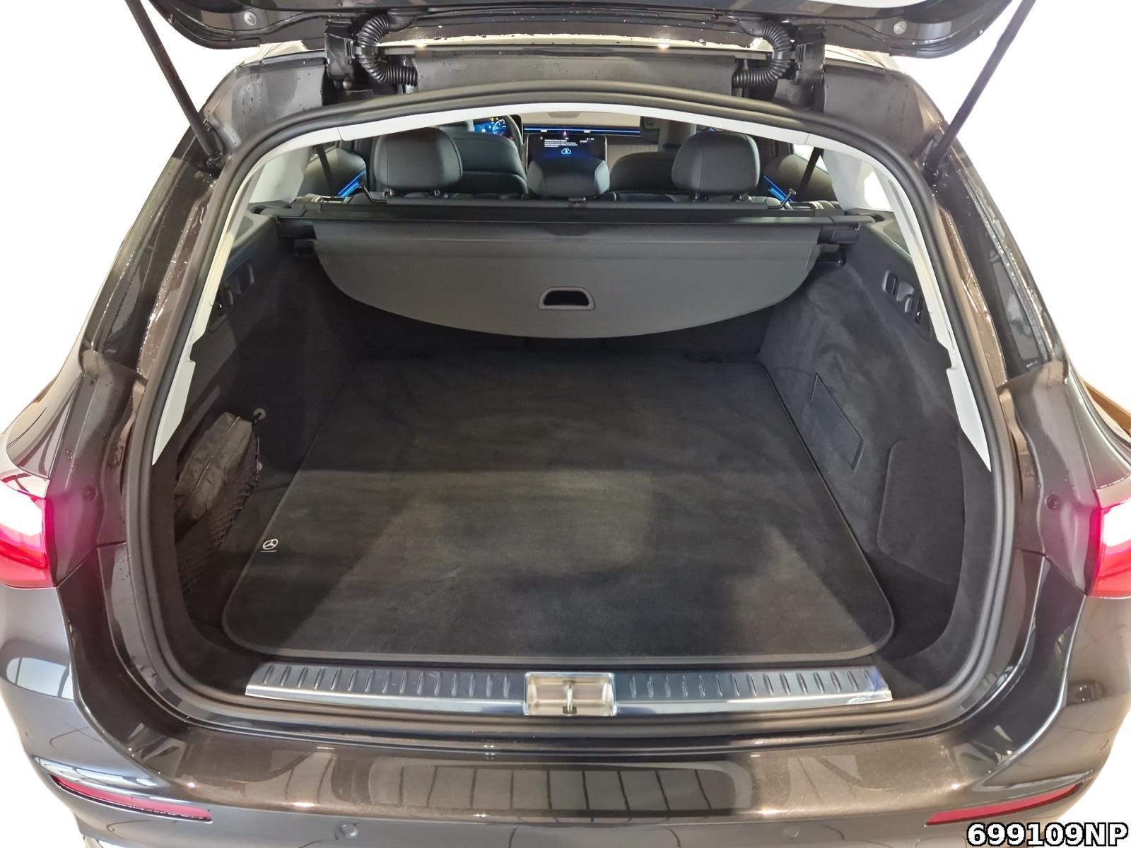 Fahrzeugabbildung Mercedes-Benz E 200 T Avantgarde AHK DIGITAL LIGHT DISTRONIC