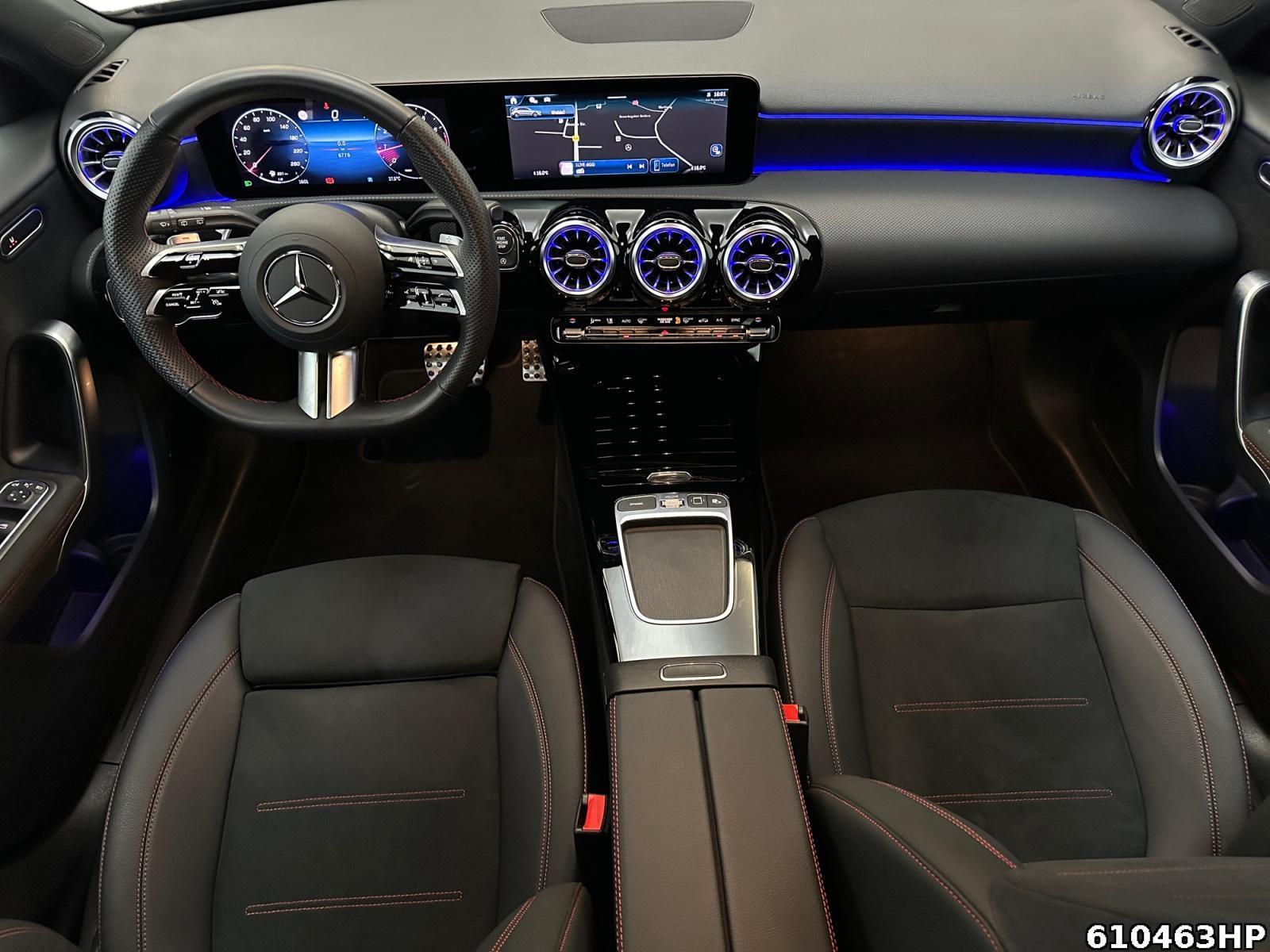 Fahrzeugabbildung Mercedes-Benz A 180 AMG Pano Night 360° Multibeam Keyless 19