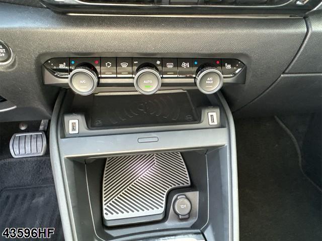 Fahrzeugabbildung Citroën C4 1.2 PureTech 130, Shine