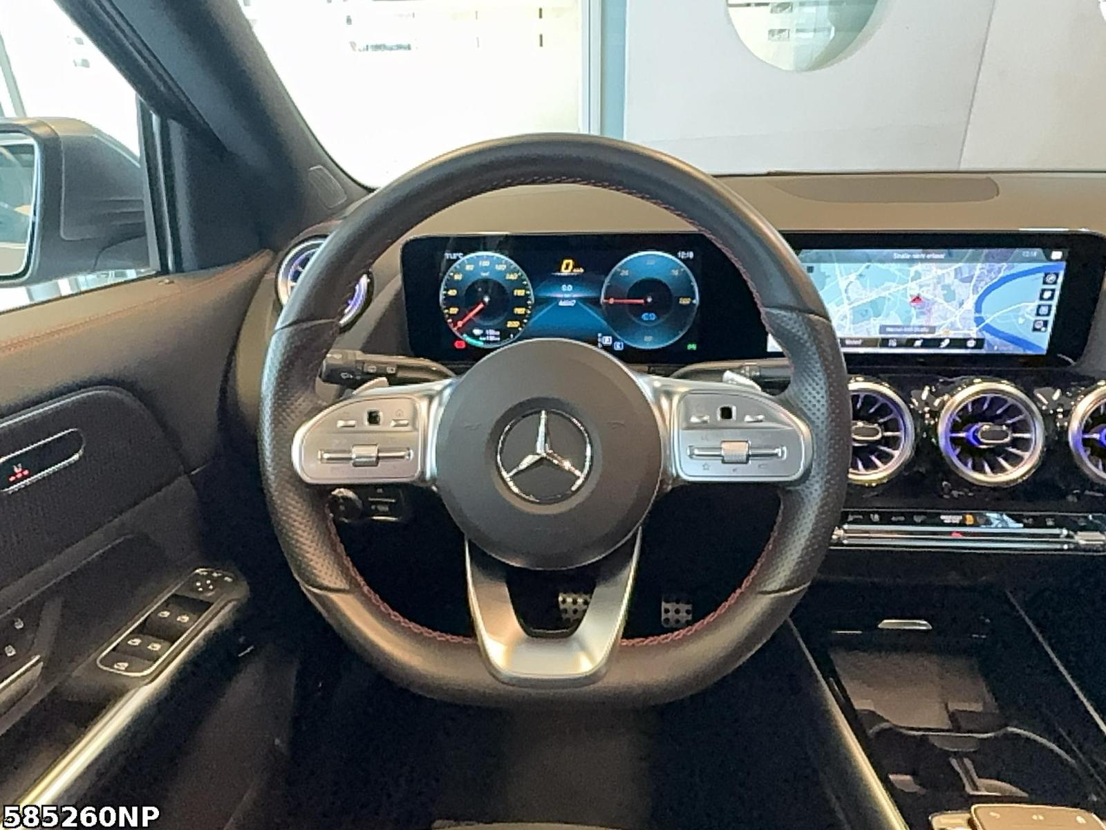 Fahrzeugabbildung Mercedes-Benz EQA AMG AHK Pano Kamera