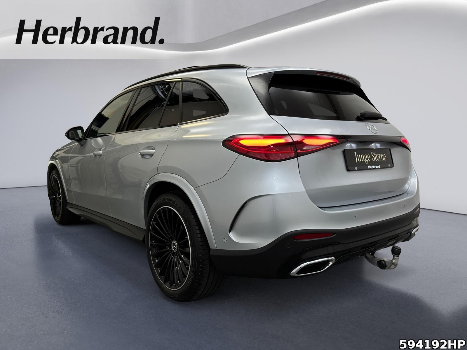 Fahrzeugabbildung Mercedes-Benz GLC 300 4M AMG Pano AHK Memory 20