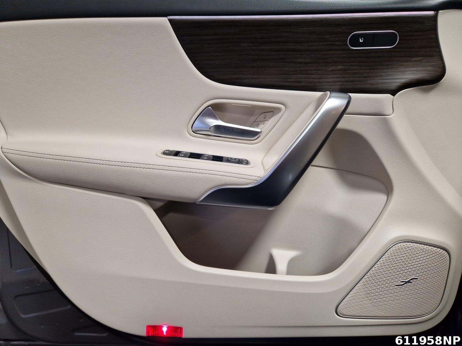 Fahrzeugabbildung Mercedes-Benz A 220 d Progressive AHK Burmester Standheizung