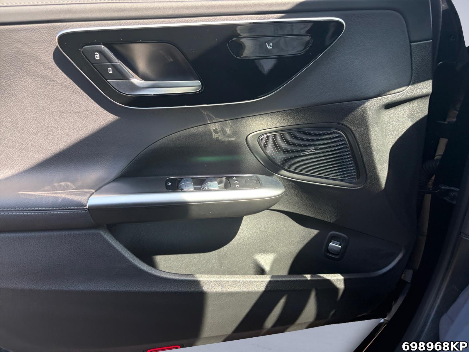 Fahrzeugabbildung Mercedes-Benz C 300 T AMG Fahrassistenz+ CarPlay AHK AdvSound