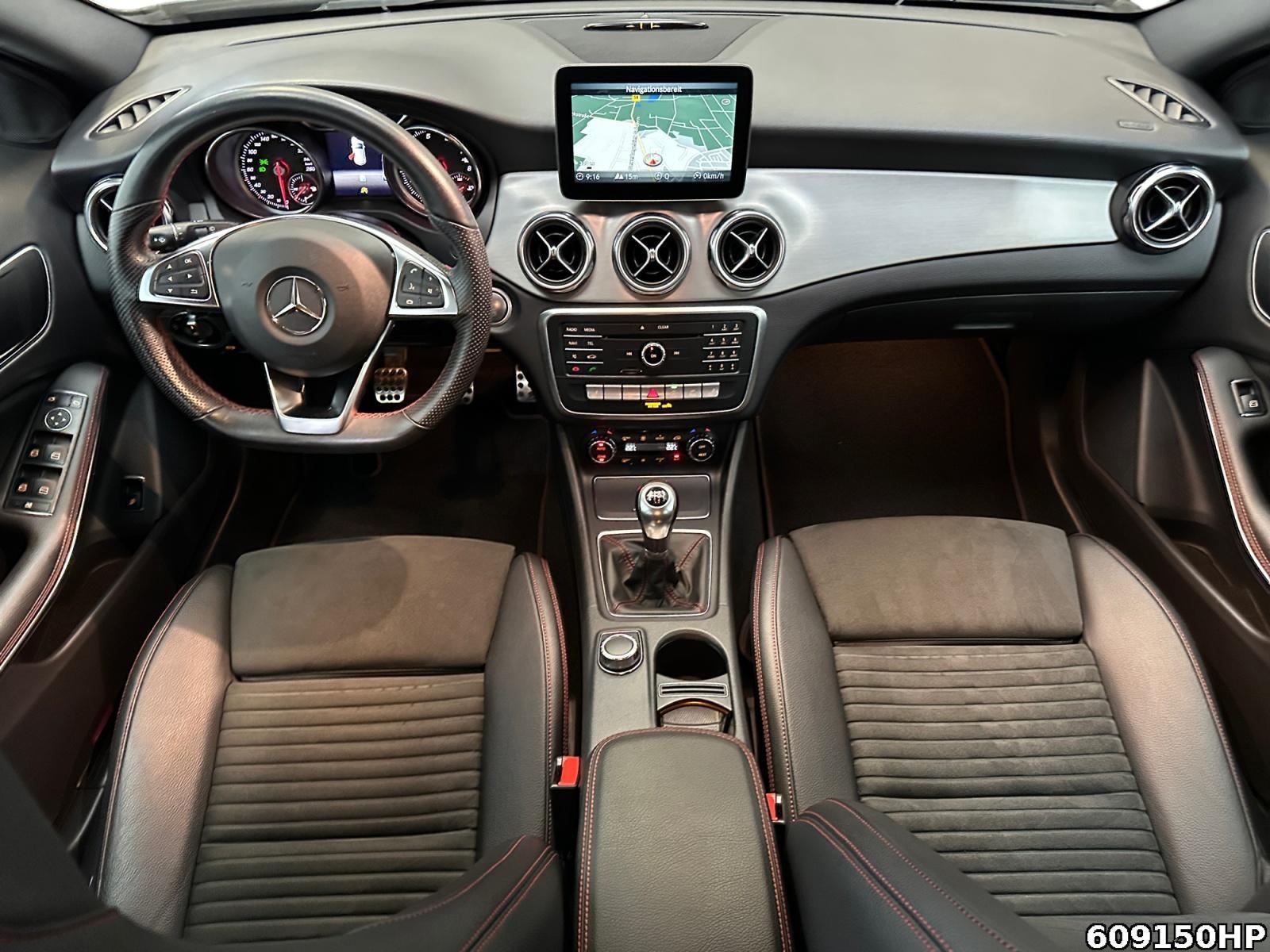 Fahrzeugabbildung Mercedes-Benz GLA 200 AMG Kamera LED 19