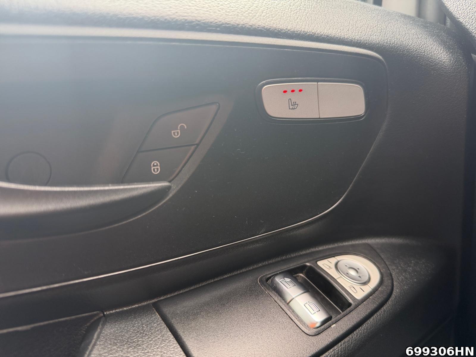 Fahrzeugabbildung Mercedes-Benz Vito 116 CDI *AHK*RFK*SHZ*KLIMA*TEMPOMAT*HECKTÜR