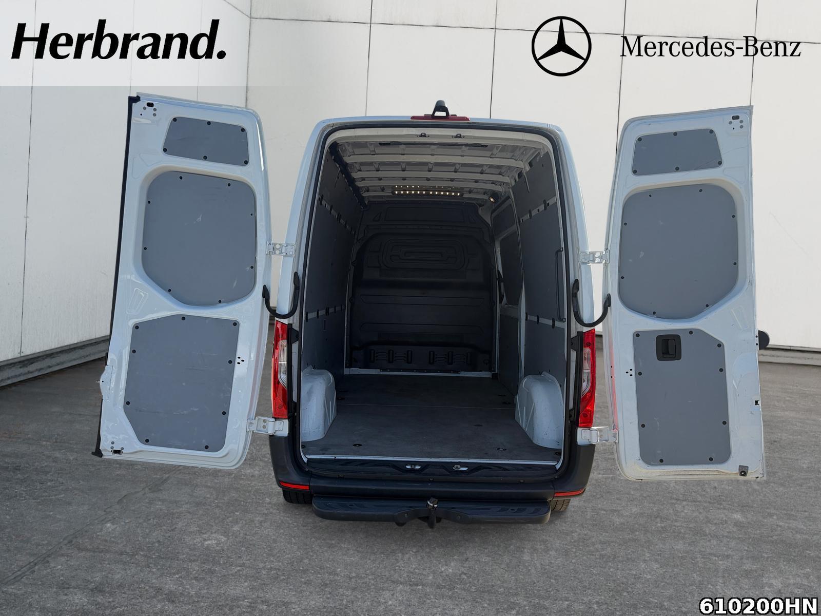 Fahrzeugabbildung Mercedes-Benz Sprinter 211 CDI *L2H2*AHK*Klima*Kamera*