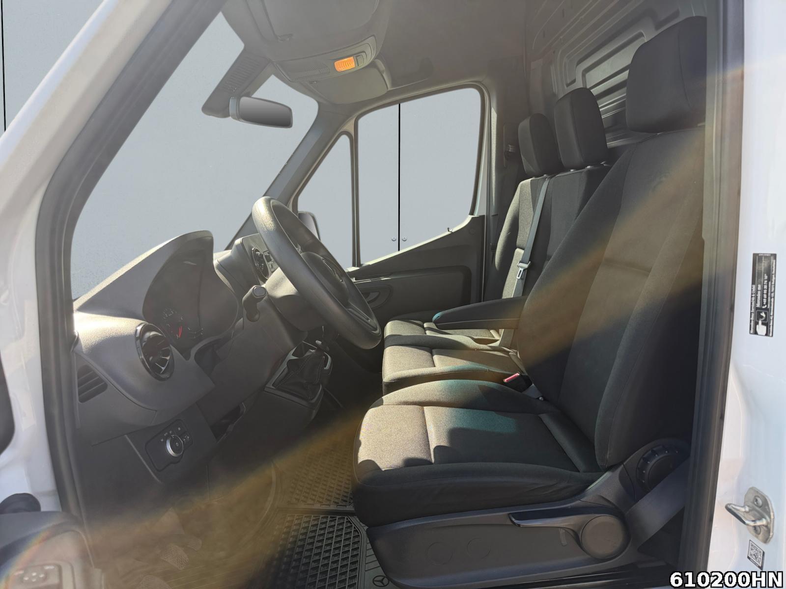 Fahrzeugabbildung Mercedes-Benz Sprinter 211 CDI *L2H2*AHK*Klima*Kamera*