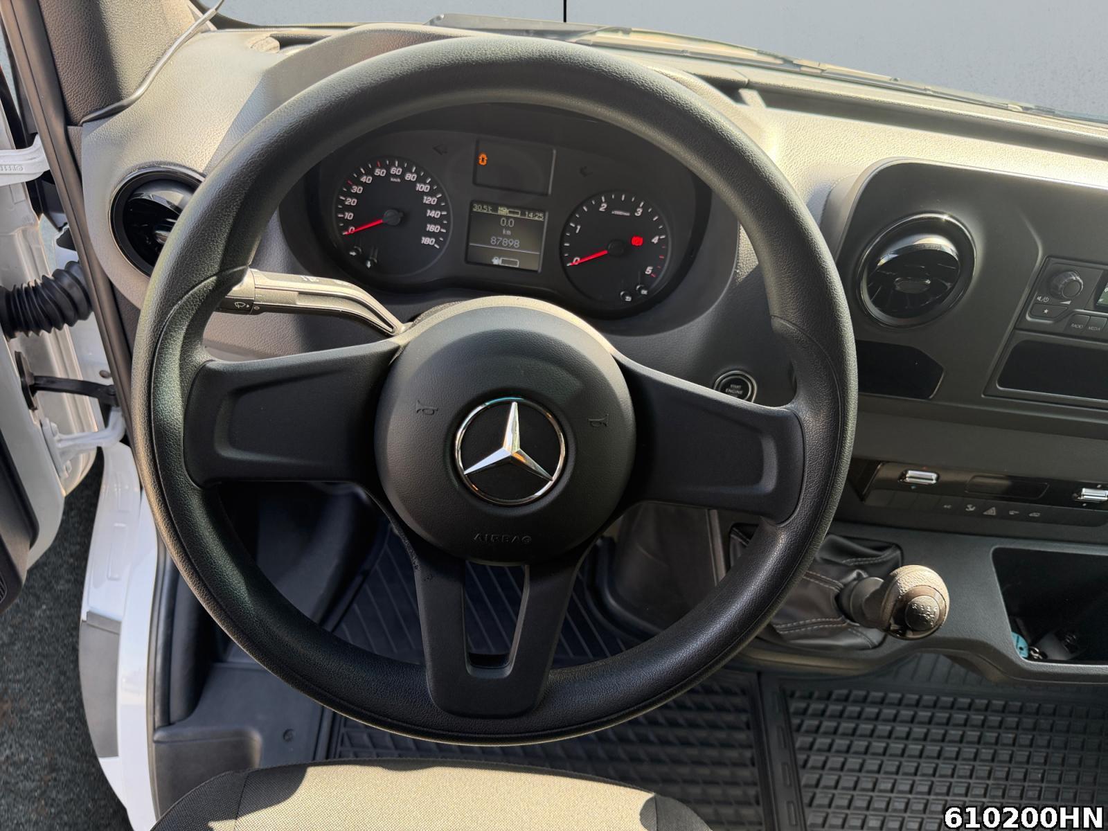 Fahrzeugabbildung Mercedes-Benz Sprinter 211 CDI *L2H2*AHK*Klima*Kamera*
