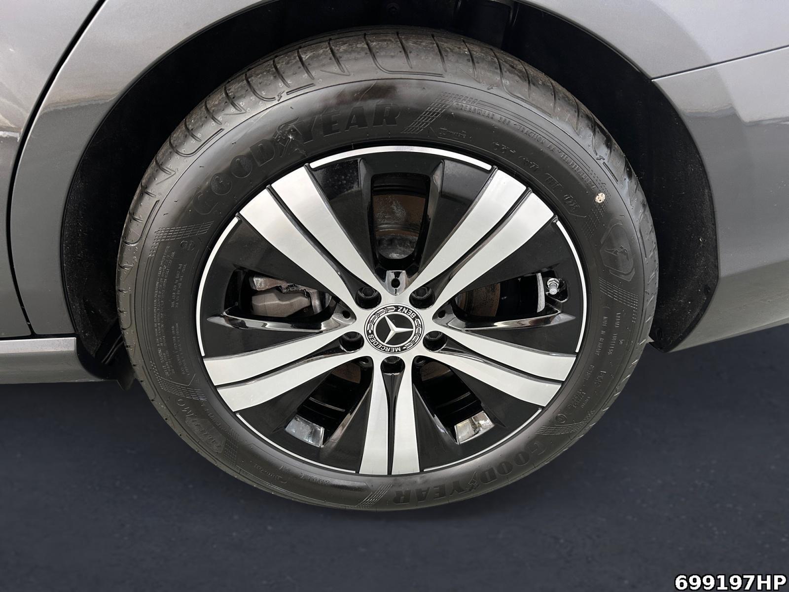 Fahrzeugabbildung Mercedes-Benz C 180 Avantgarde AHK LED Totwinkel Navi