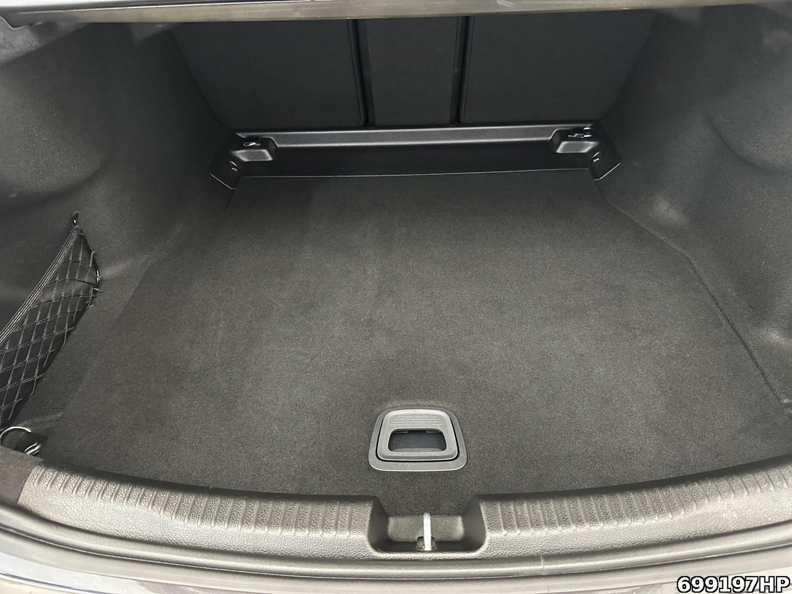 Fahrzeugabbildung Mercedes-Benz C 180 Avantgarde AHK LED Totwinkel Navi