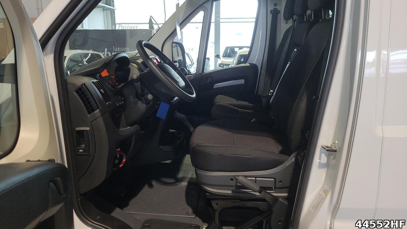 Fahrzeugabbildung Peugeot Boxer Kasten 335 L3H2 140 PS BlueHDi MT