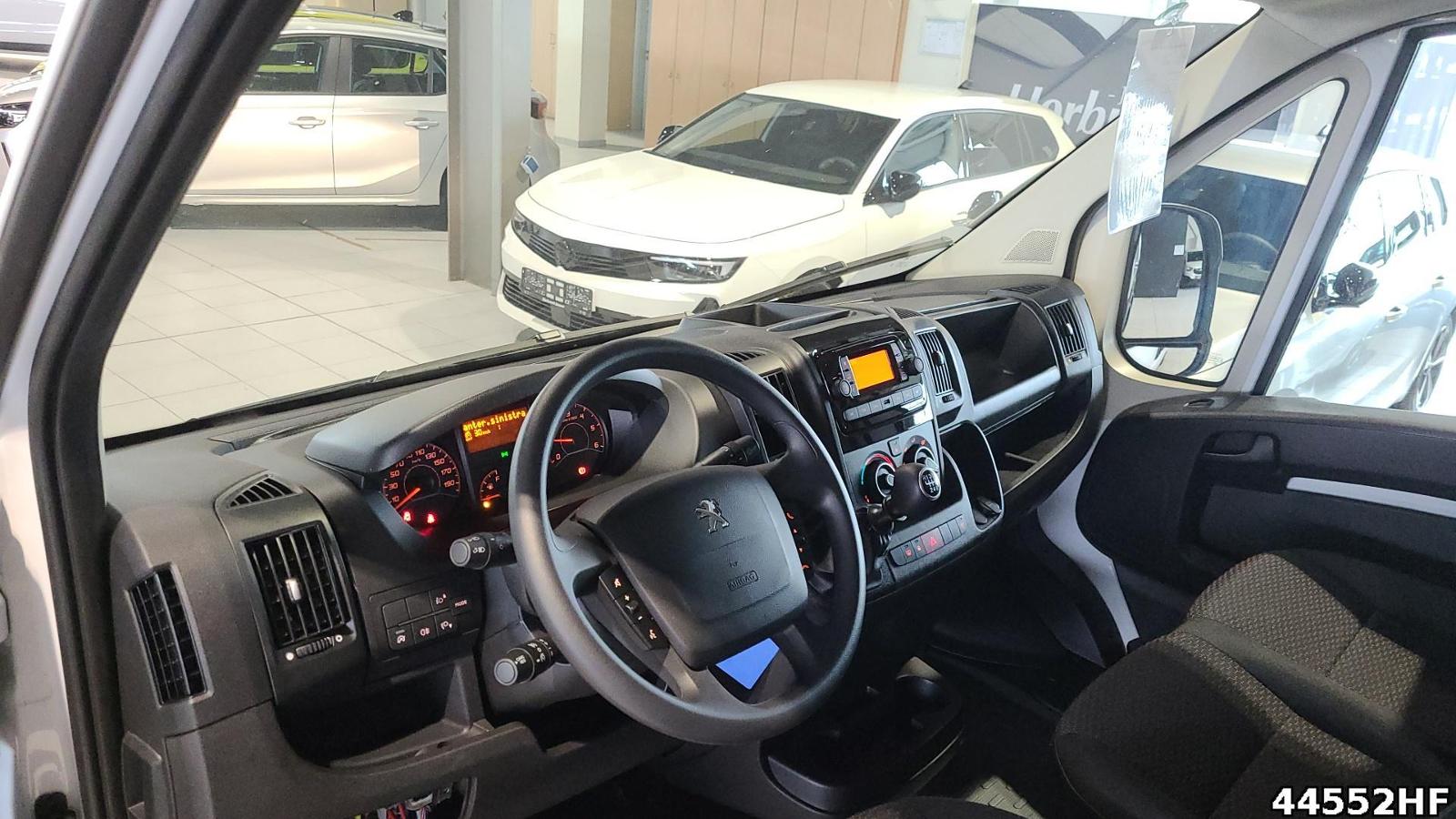 Fahrzeugabbildung Peugeot Boxer Kasten 335 L3H2 140 PS BlueHDi MT