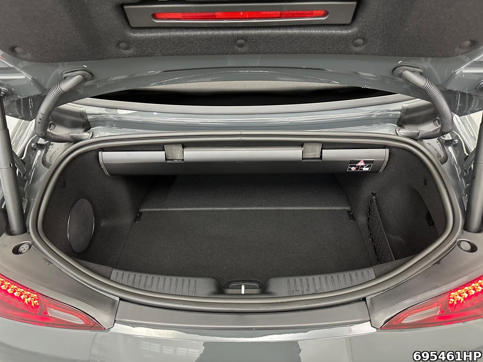 Fahrzeugabbildung Mercedes-Benz SL 63 AMG 4Matic + +PREMIUM-PLUS+NIGHT-PAKET+