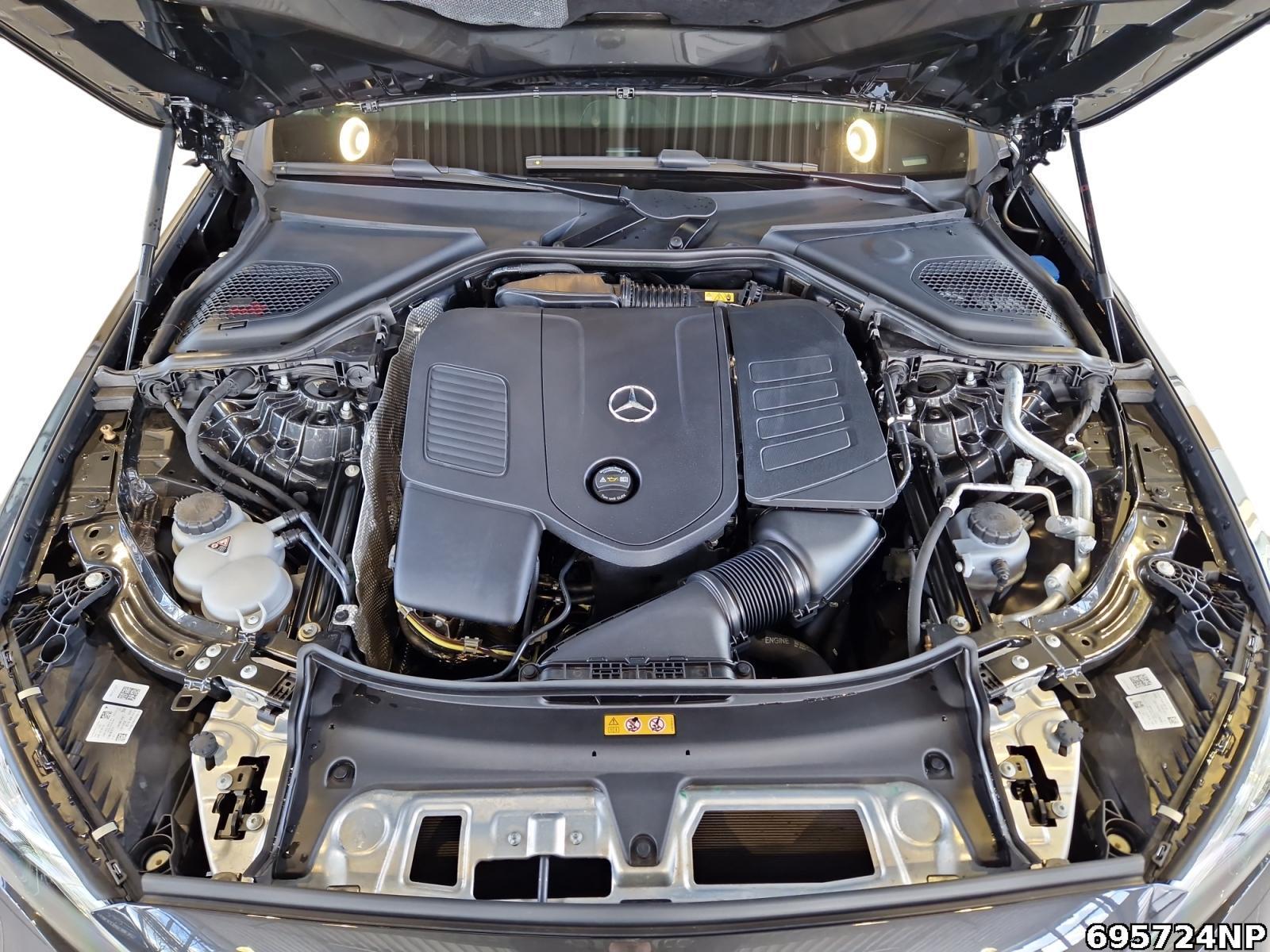 Fahrzeugabbildung Mercedes-Benz E 200 T Avantgarde AHK 360° DISTRONIC KEYLESS.