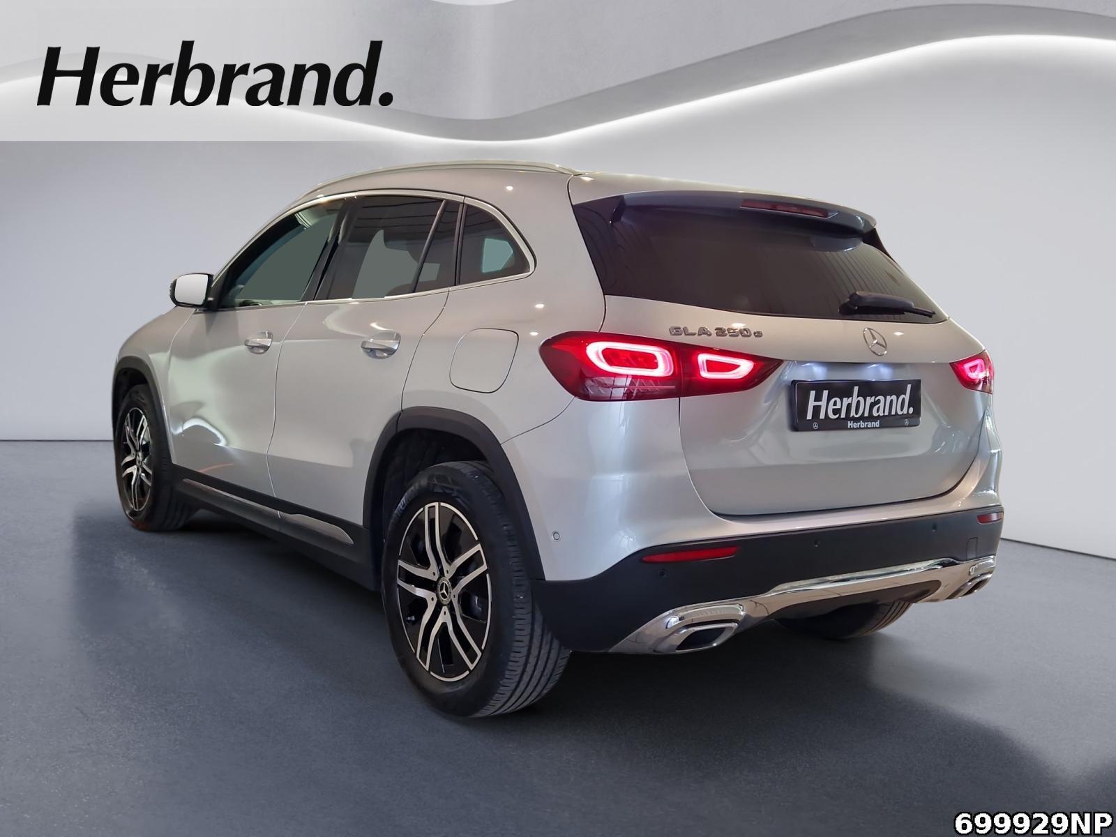 Fahrzeugabbildung Mercedes-Benz GLA 250 e Progressive LED AHK 360° Augmented R.