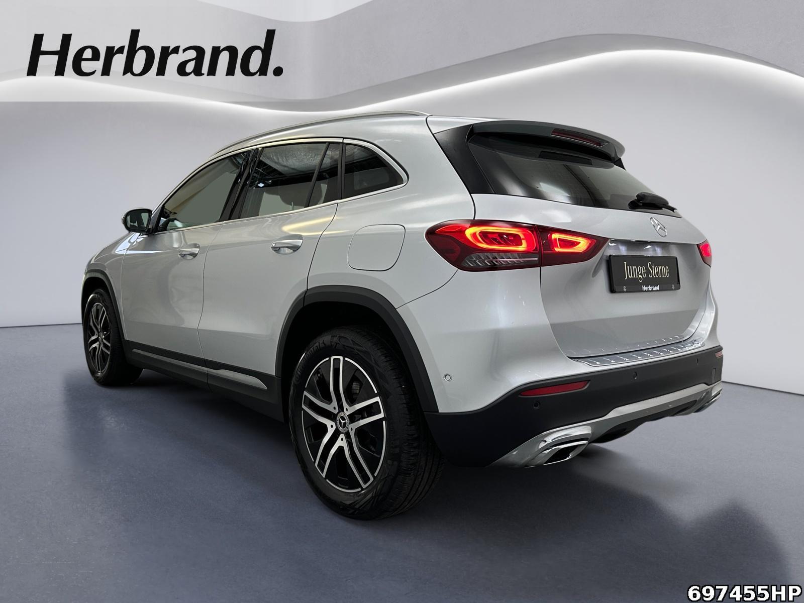 Fahrzeugabbildung Mercedes-Benz GLA 200 Progressive LED CarPlay Totw Easypack
