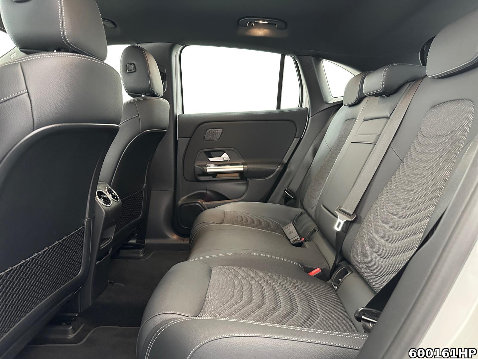 Fahrzeugabbildung Mercedes-Benz EQA Progressive Distronic 360° Adv. Sound