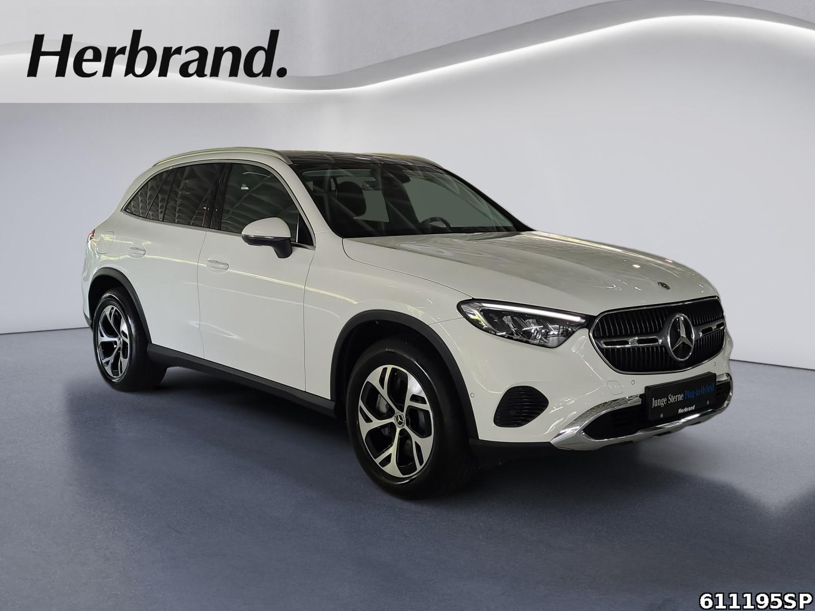 Fahrzeugabbildung Mercedes-Benz GLC 300 e 4M Avantgarde PanoAHKMemoryKamera LED