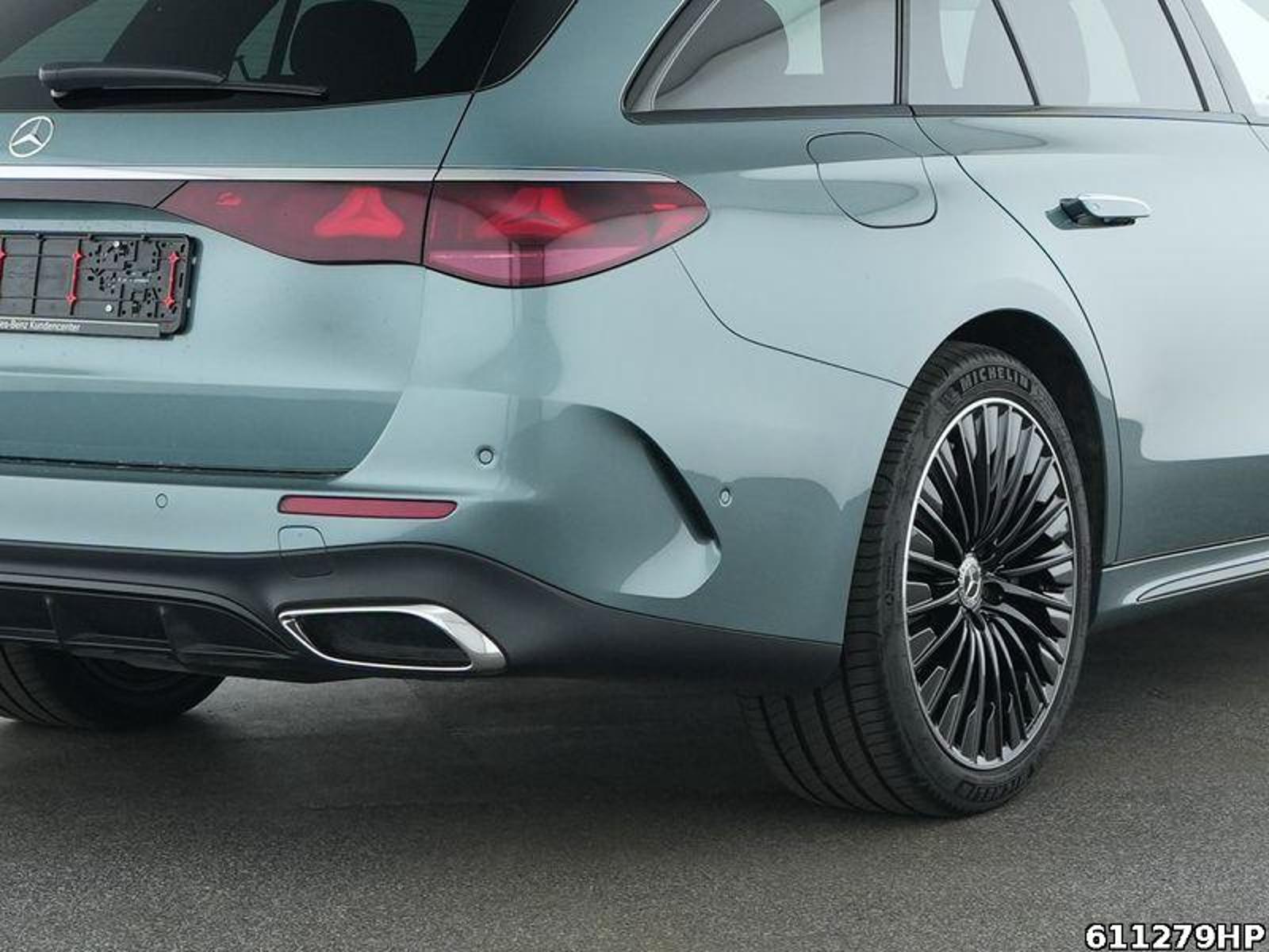 Fahrzeugabbildung Mercedes-Benz E 300 e T AMG Pano AHK Night Distronic Airmatic