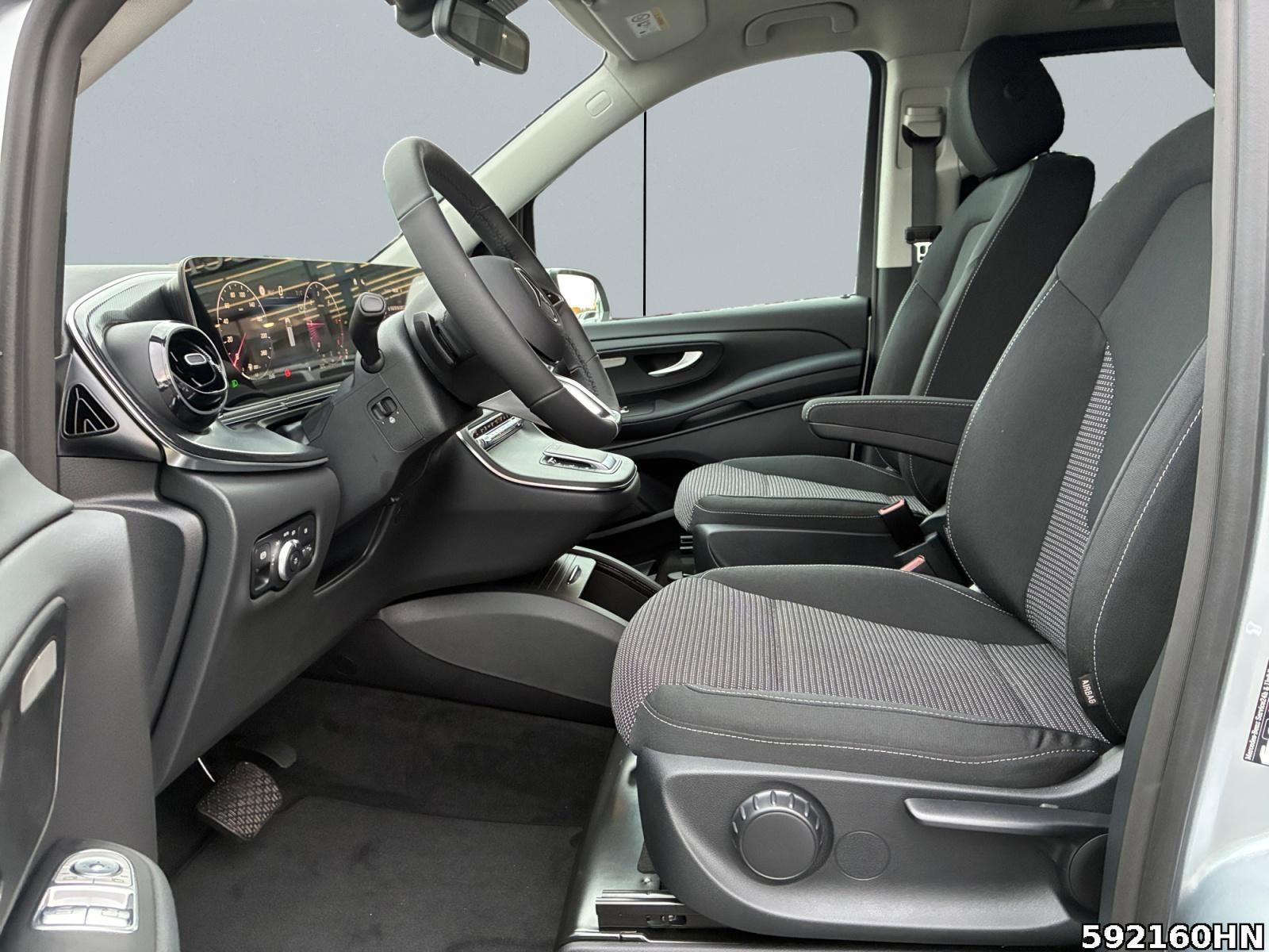 Fahrzeugabbildung Mercedes-Benz V 250 XXL STANDHEIZUNG*AHK*LENKRAD-HEIZUNG*TISCH