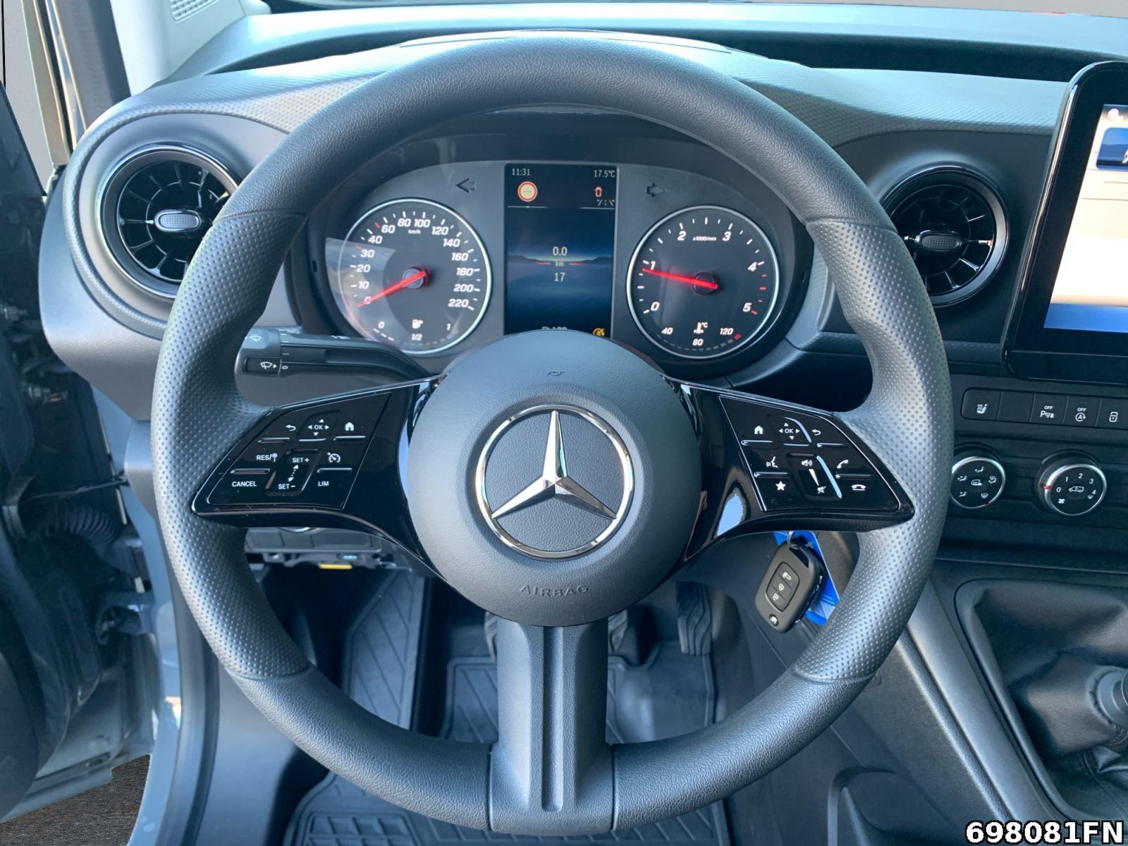 Fahrzeugabbildung Mercedes-Benz Citan 112 PRO *KLIMA*AHK*LED*NAVI*KAM*HOLZBODEN*