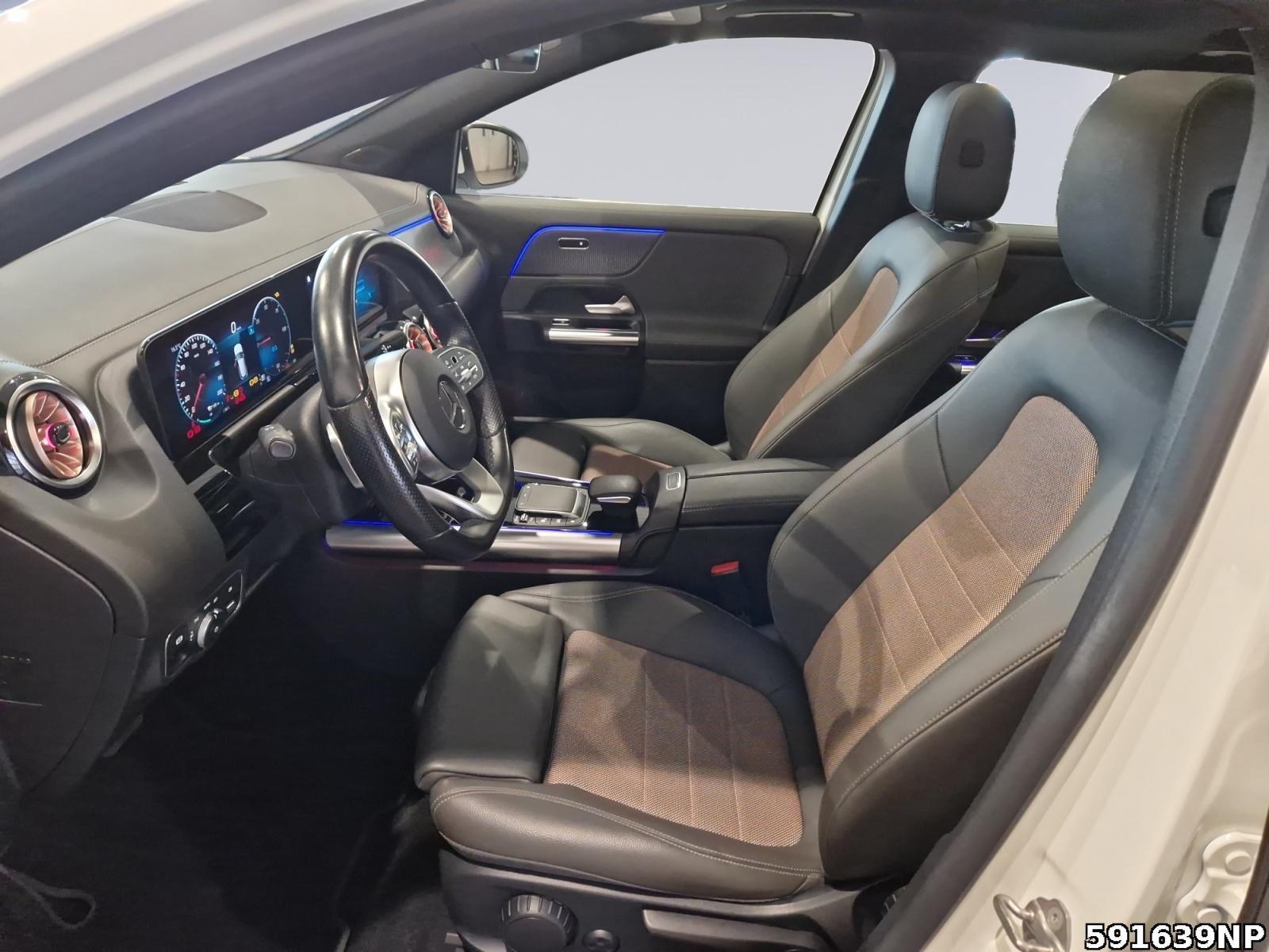 Fahrzeugabbildung Mercedes-Benz EQA Electric Art Pano Ambiente CarPlay LED