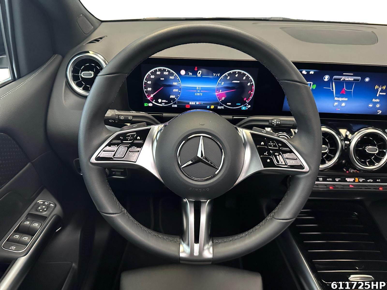 Fahrzeugabbildung Mercedes-Benz B 200 Progressive Pano AHK Kamera CarPlay LED