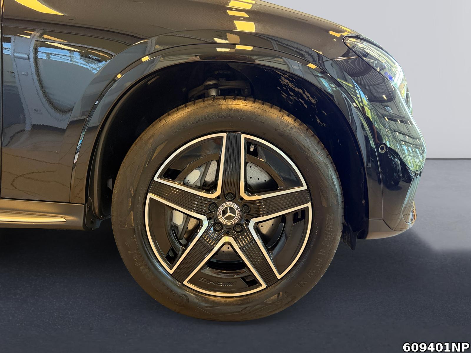 Fahrzeugabbildung Mercedes-Benz GLC 300 e 4M AMG Digital-Light Distronic Memory