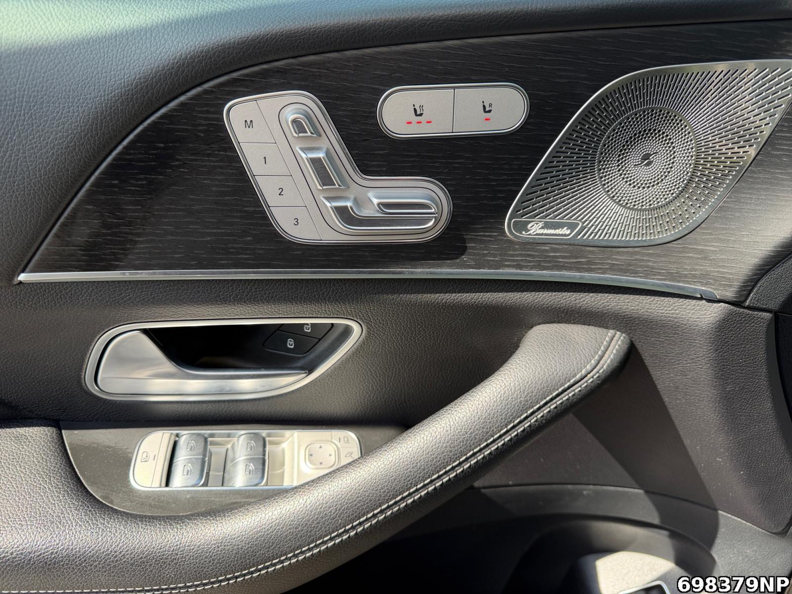 Fahrzeugabbildung Mercedes-Benz GLE 400 d 4M AMG AHK Pano Airmat. 360° Distr 21
