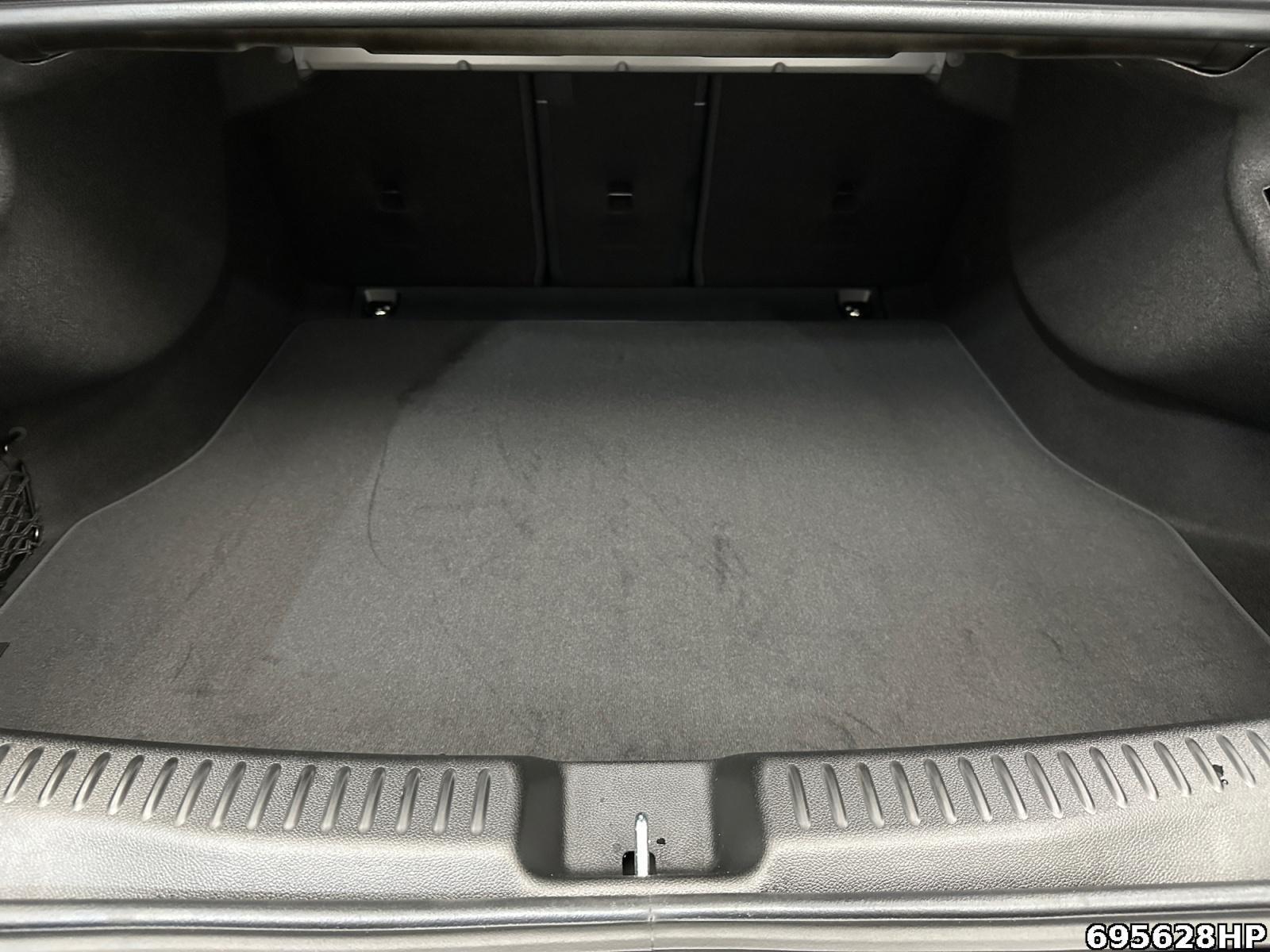 Fahrzeugabbildung Mercedes-Benz CLA 250 +AMG+NIGHT+HUD+SUPERSCREEN+BURMEST+