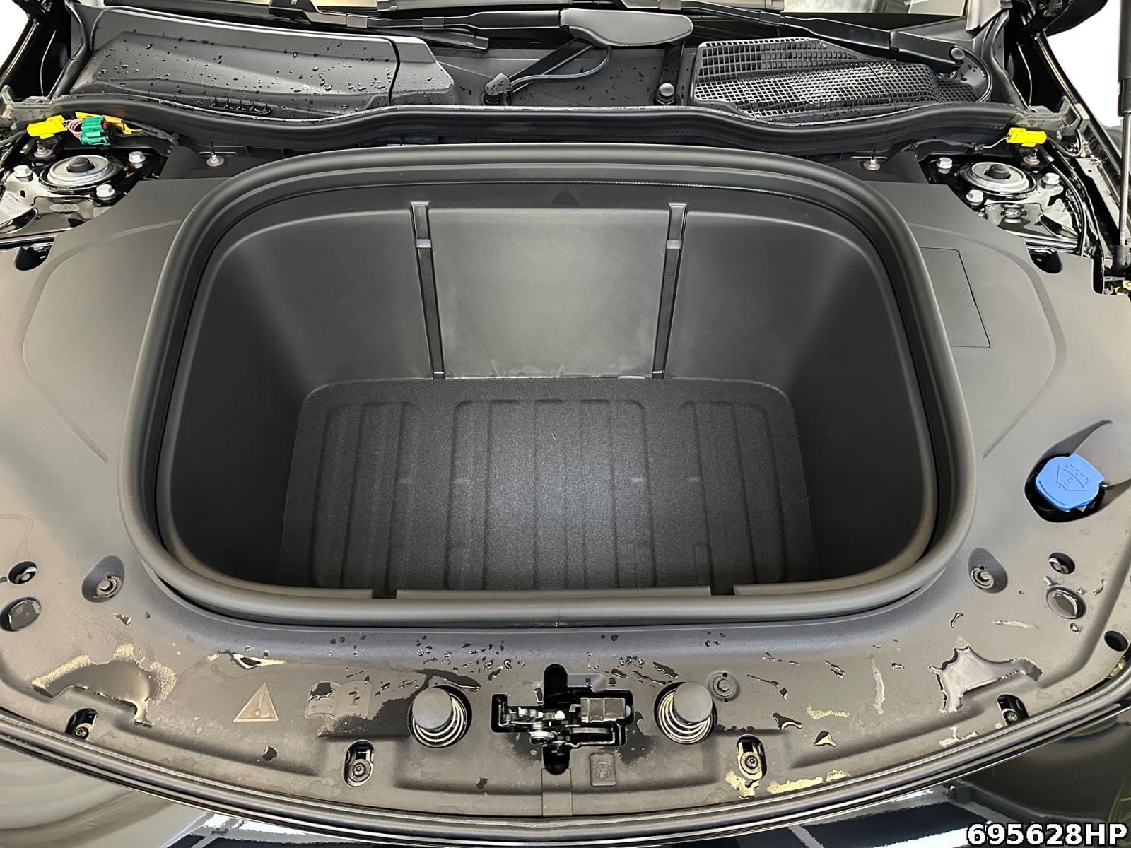 Fahrzeugabbildung Mercedes-Benz CLA 250 +AMG+NIGHT+HUD+SUPERSCREEN+BURMEST+