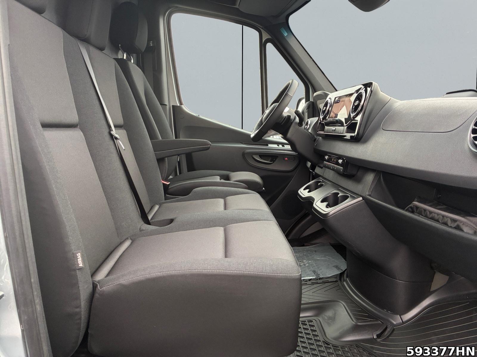 Fahrzeugabbildung Mercedes-Benz Sprinter 315 L2H2 SELECT *AHK*LED*DISTRONIC*UVM*