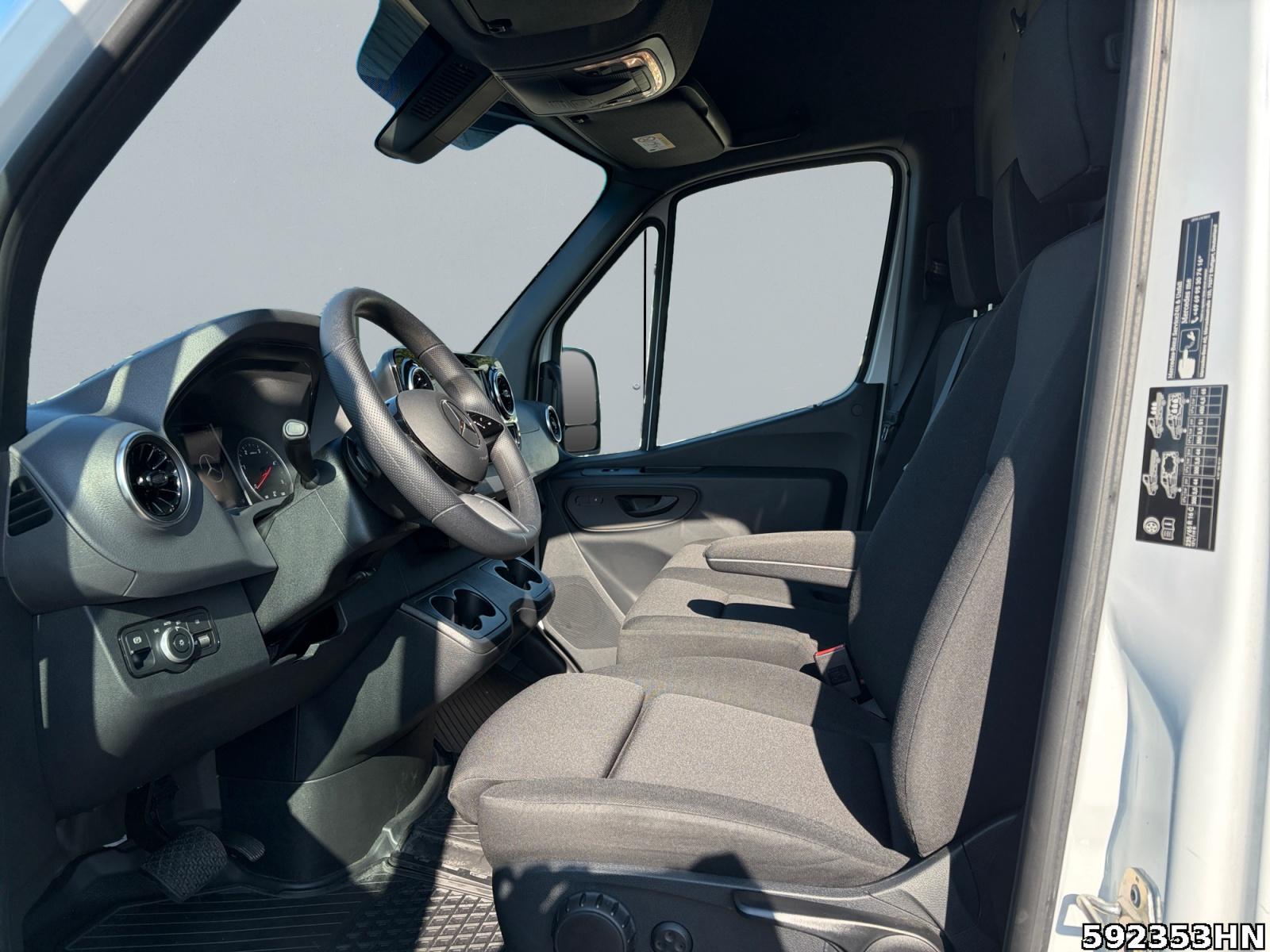 Fahrzeugabbildung Mercedes-Benz Sprinter 319 CDI