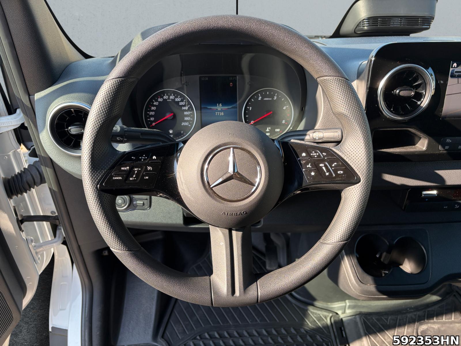 Fahrzeugabbildung Mercedes-Benz Sprinter 319 CDI