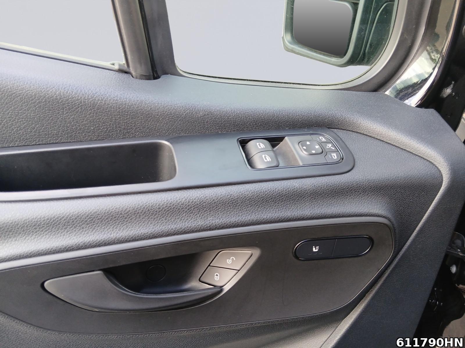 Fahrzeugabbildung Mercedes-Benz Sprinter 319 CDI Pro L2H1 Distro*AHK*LED*360°
