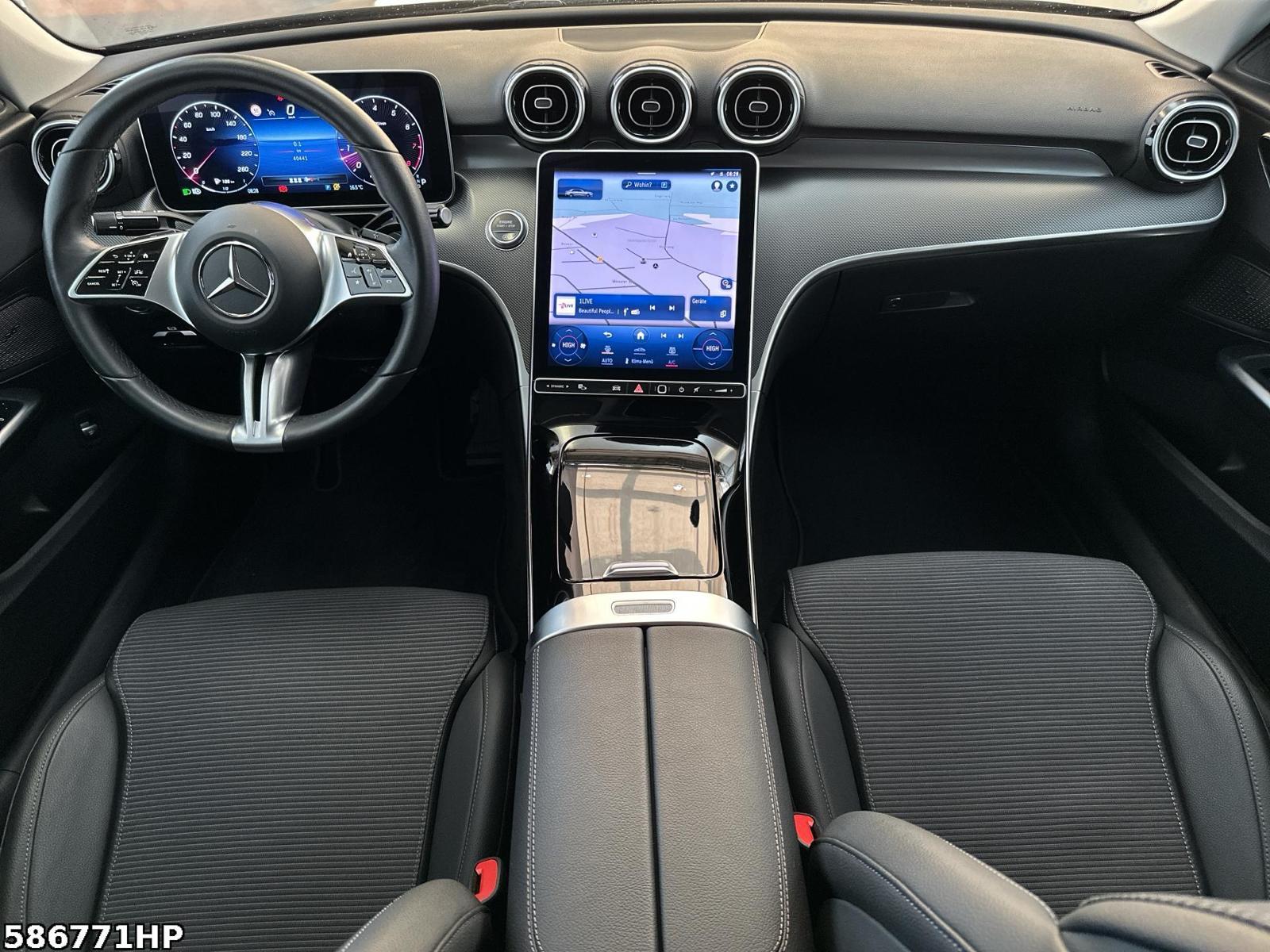 Fahrzeugabbildung Mercedes-Benz C 180 Avantgarde Memory Paket Rückfahrkamera