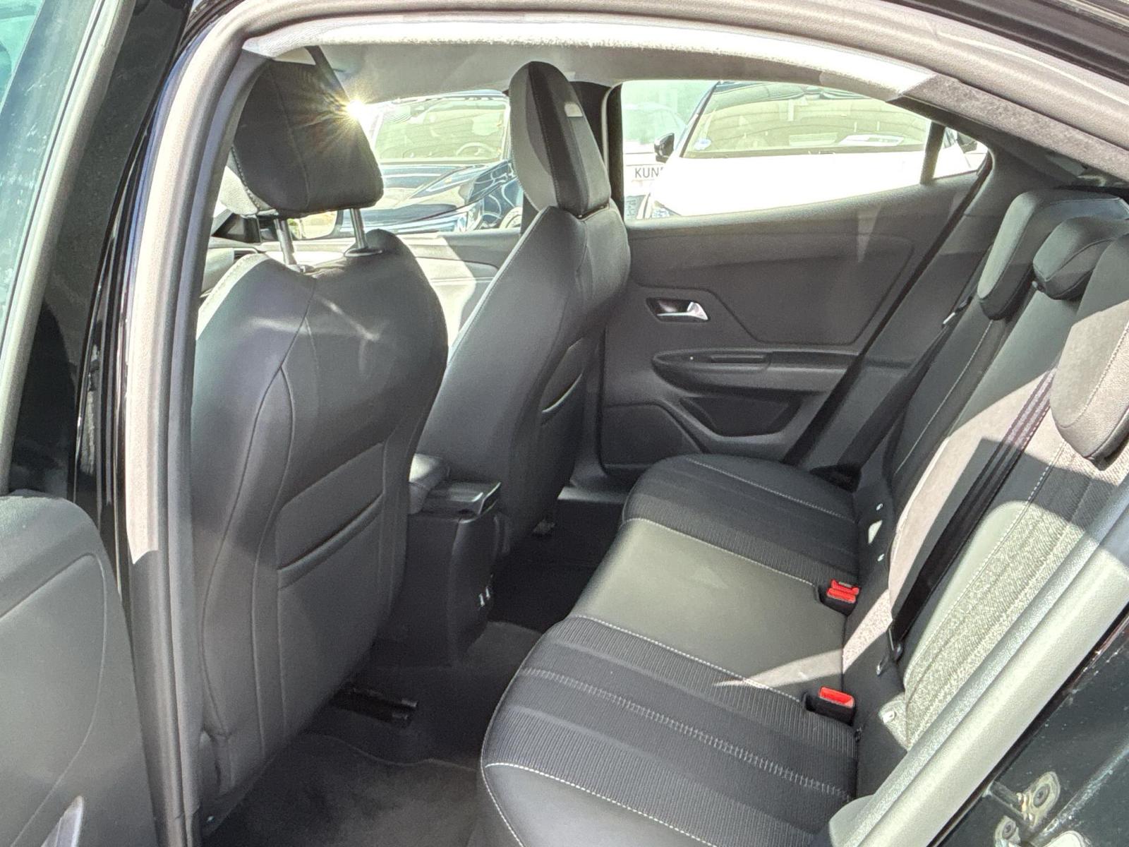 Fahrzeugabbildung Opel Mokka Elegance NAVI+SHZ+TEMPOMAT