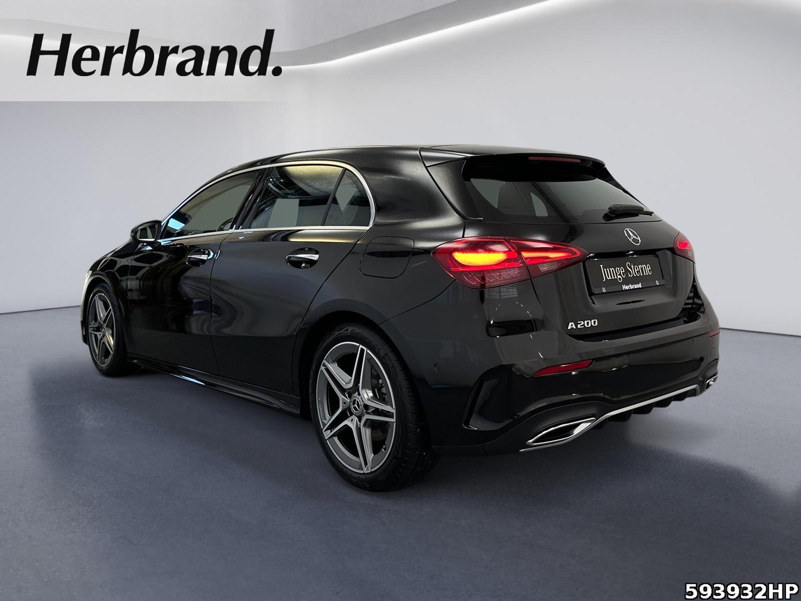 Fahrzeugabbildung Mercedes-Benz A 200 AMG Kamera KEYLESS Ambiente Spurhalte LED