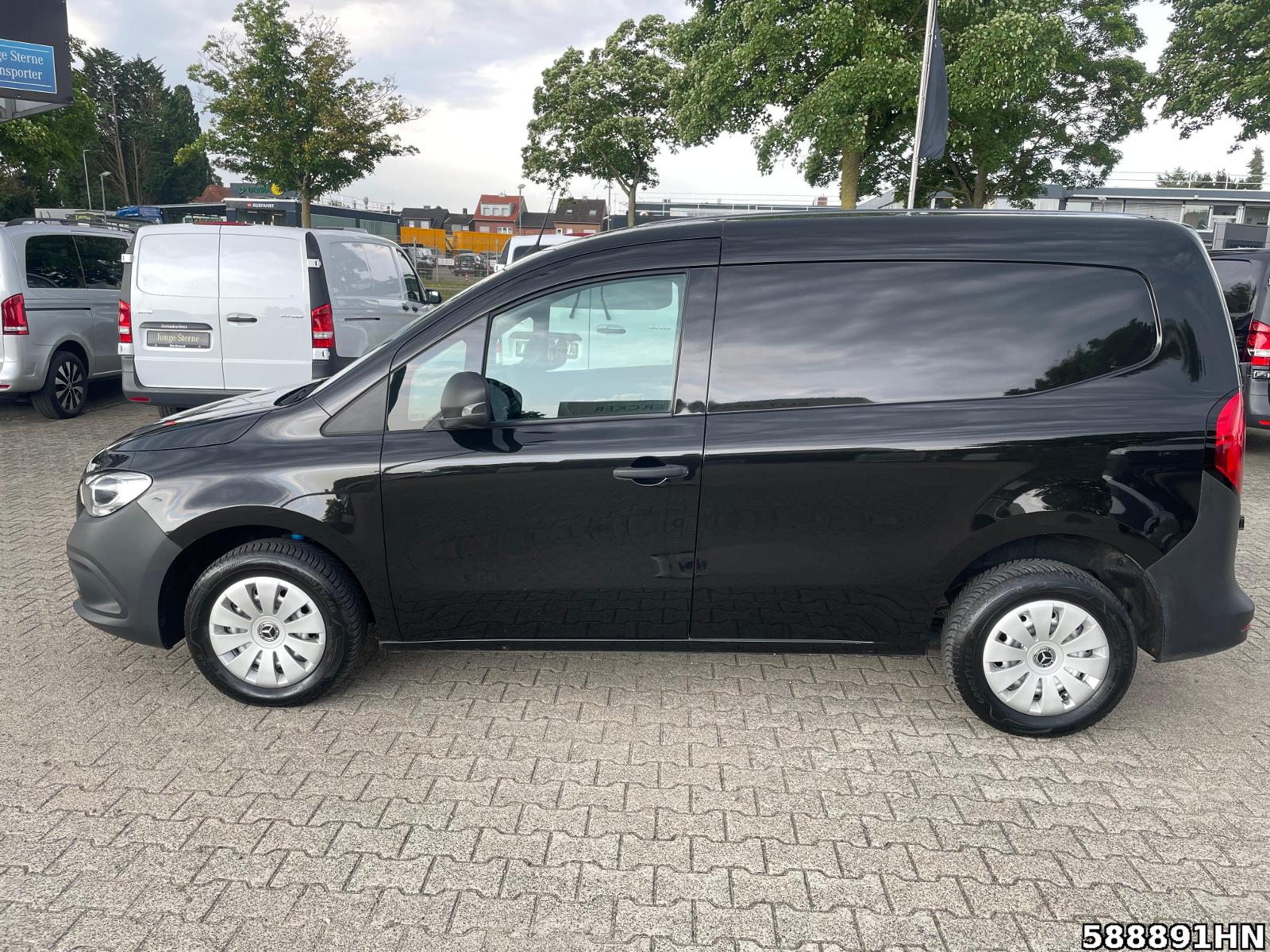 Fahrzeugabbildung Mercedes-Benz Citan 108 CDI *KLIMA*SHZ*AHK*HECKTÜREN*DAB*RFK*