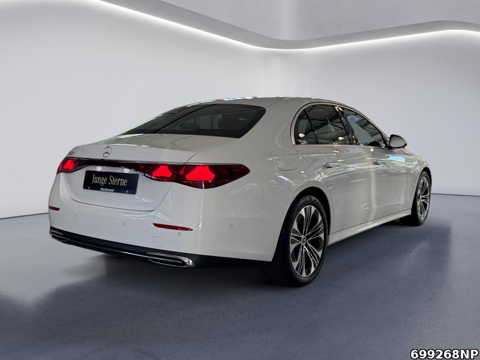 Fahrzeugabbildung Mercedes-Benz E 200 Avantgarde Distronic Rückfahrk. Lenkradhz