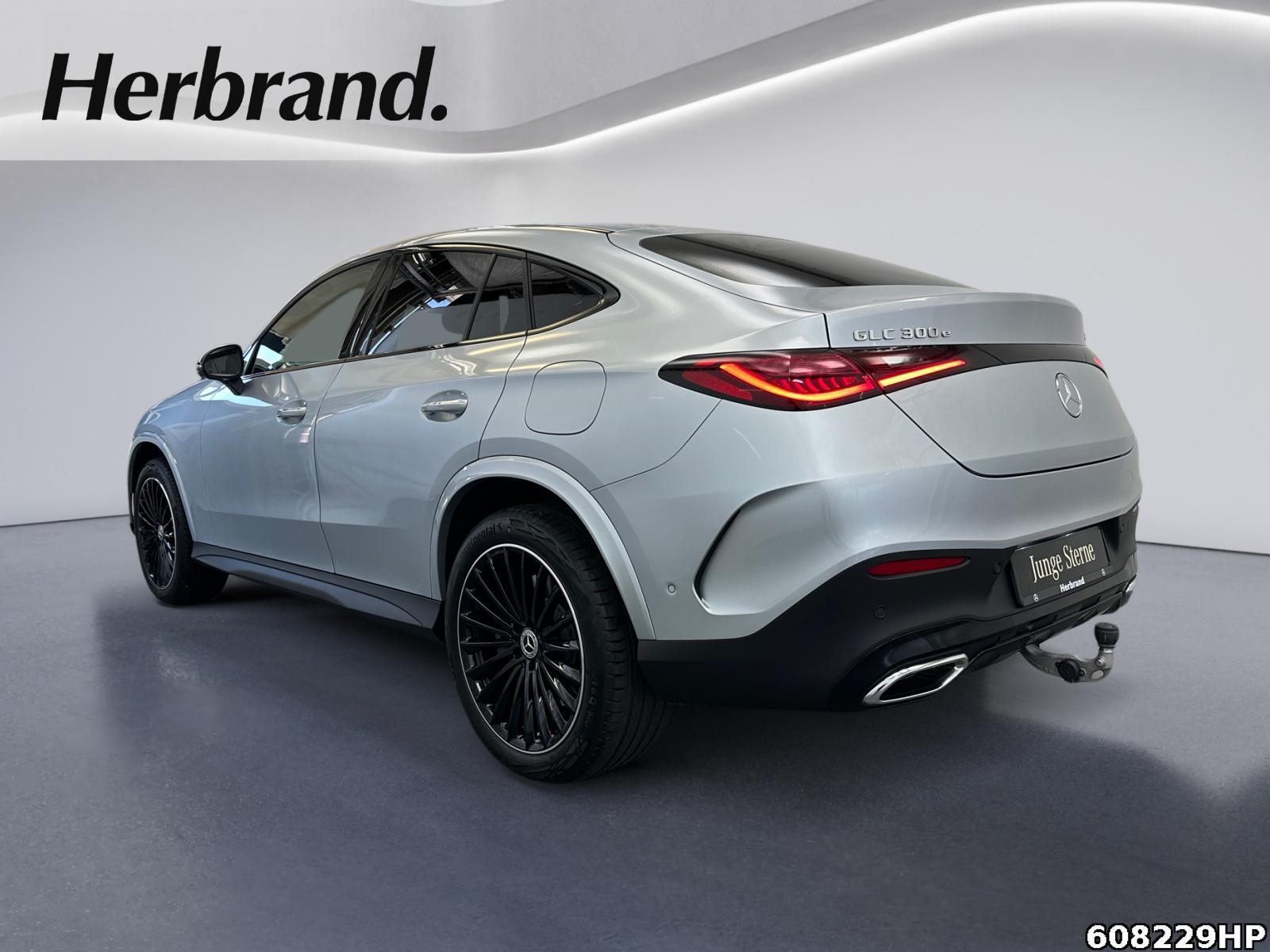 Fahrzeugabbildung Mercedes-Benz GLC 300 e 4M AMG Coupé Pano AHK BURMESTER Night